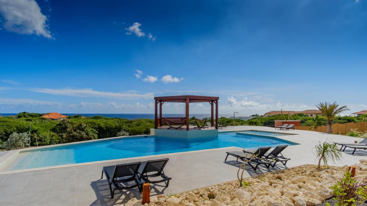 Coral Estate Ocean View Apartments يلمستاد المظهر الخارجي الصورة