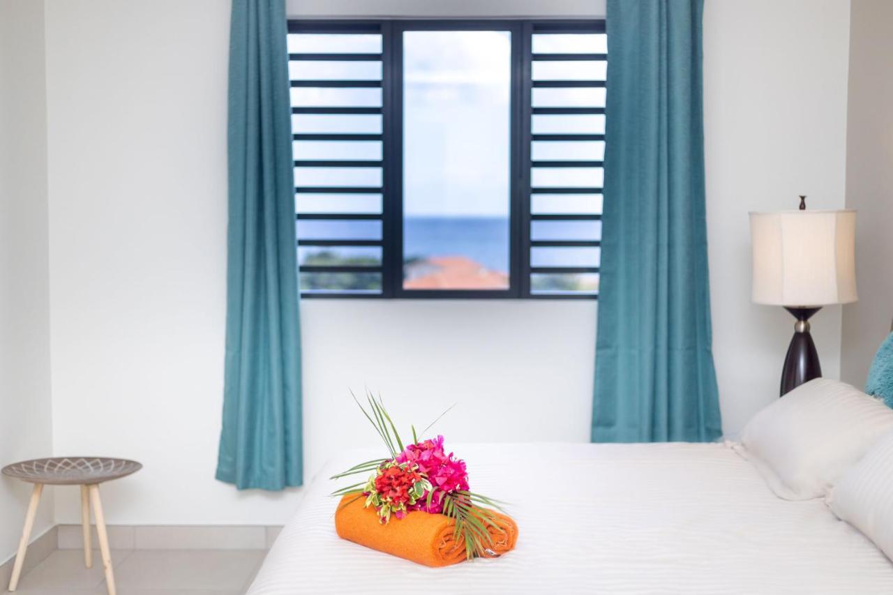 Coral Estate Ocean View Apartments يلمستاد المظهر الخارجي الصورة